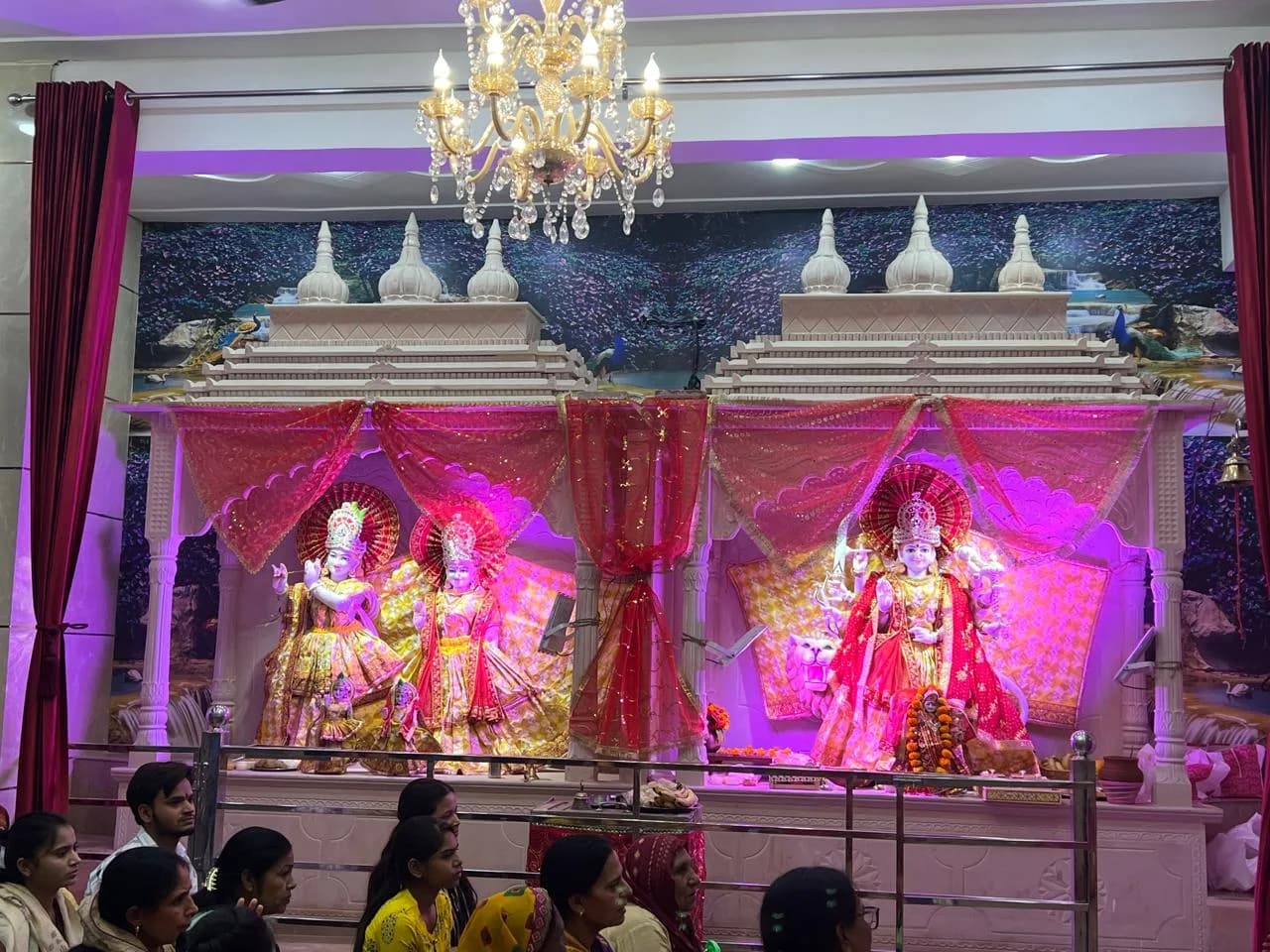 Mata Rani & Radha Krishna Darshan